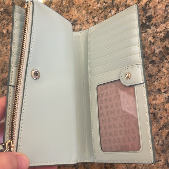 Kate Spade wallet - Picture 4 of 5
